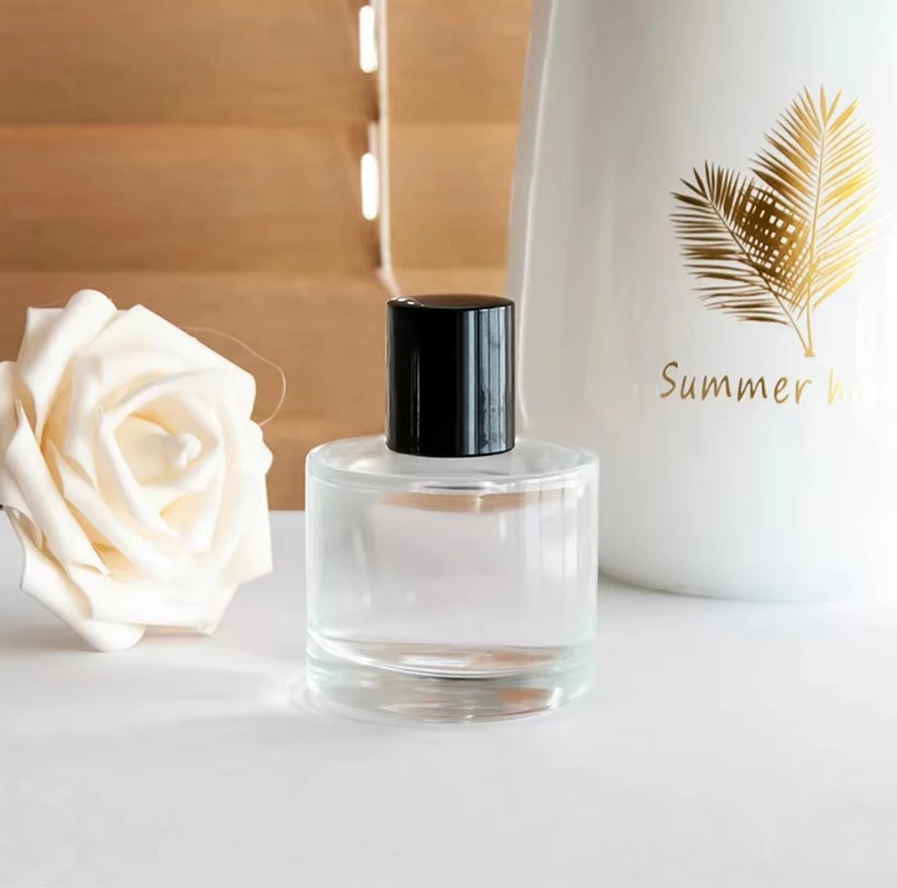 55ml Round Shape Glass Perfume Bottle with Black Cap