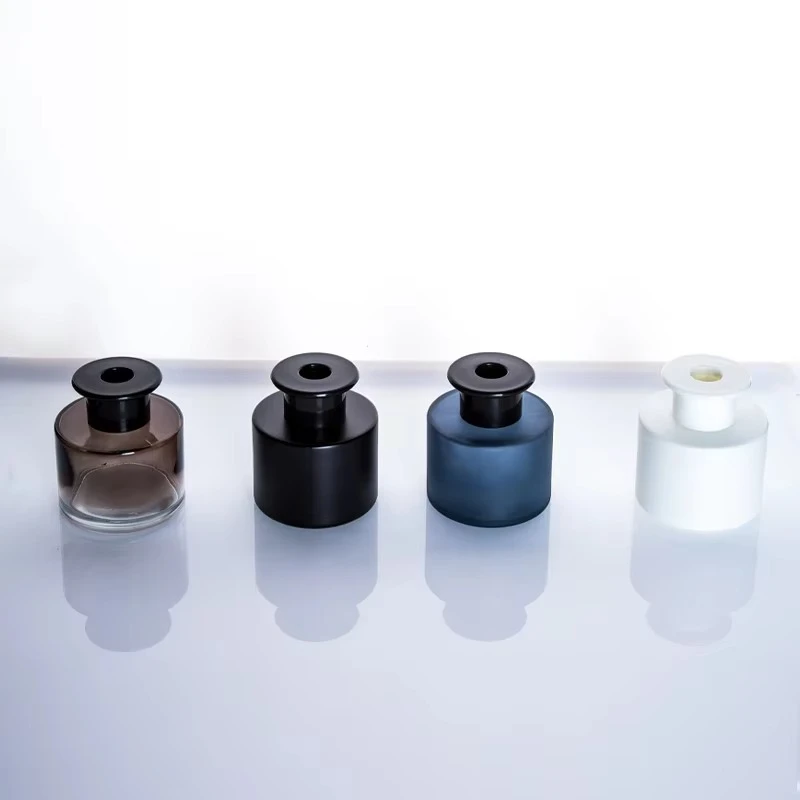 Modern-style 130ml transparent round glass diffuser bottle
