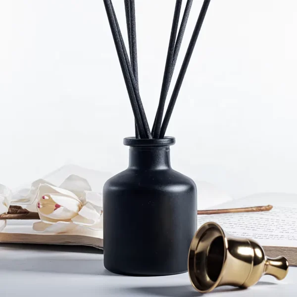 Wholesale 150ml Black glass Diffuser Bottle