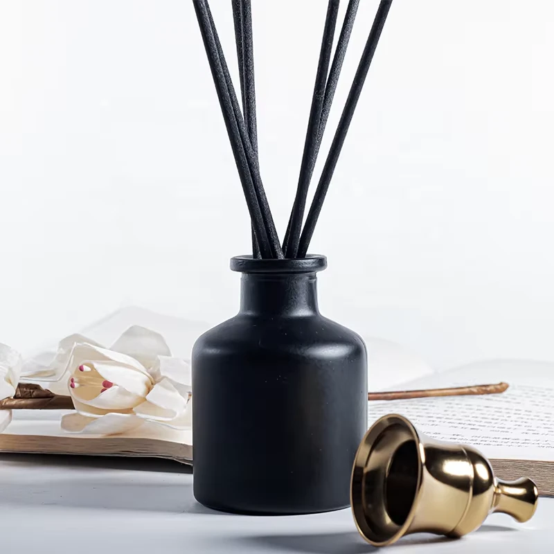 Wholesale 150ml Black glass Diffuser Bottle