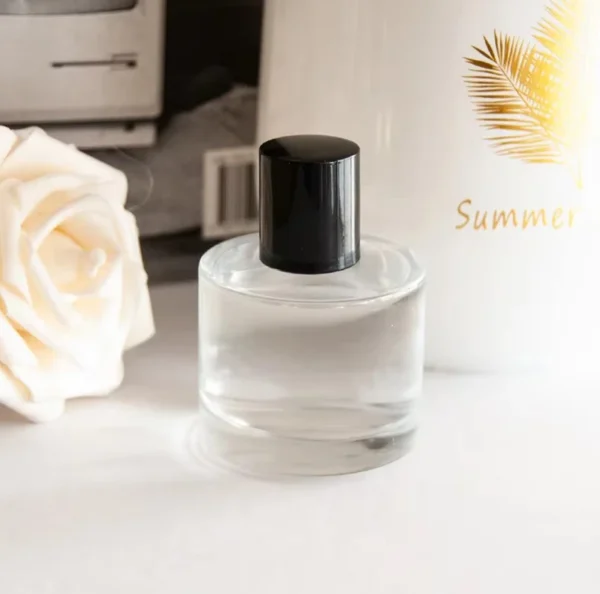 55ml Round Shape Glass Perfume Bottle with Black Cap