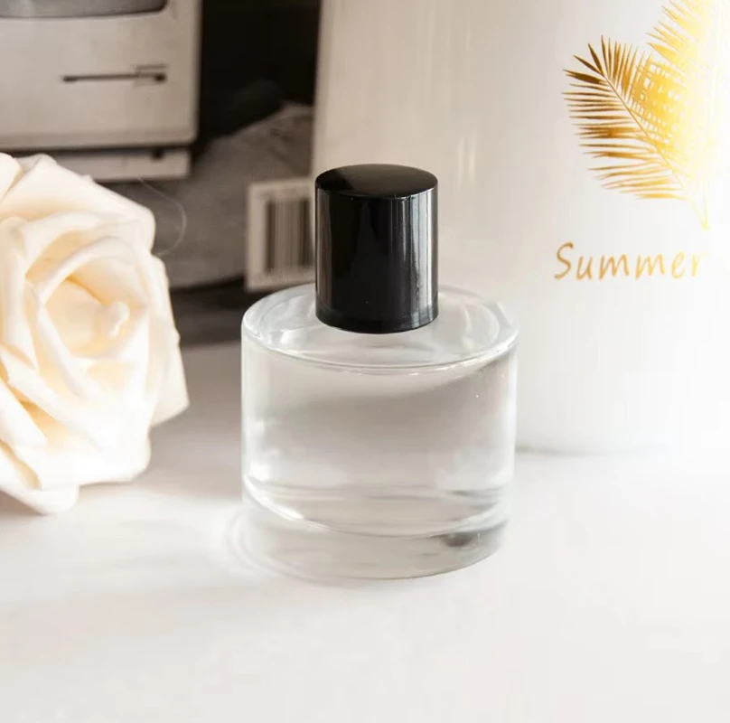 55ml Round Shape Glass Perfume Bottle with Black Cap