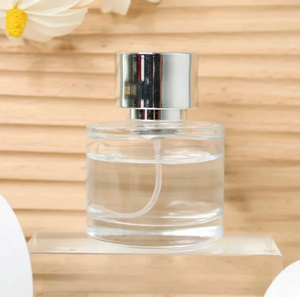 55ml Round Shape Glass Perfume Bottle with Black Cap