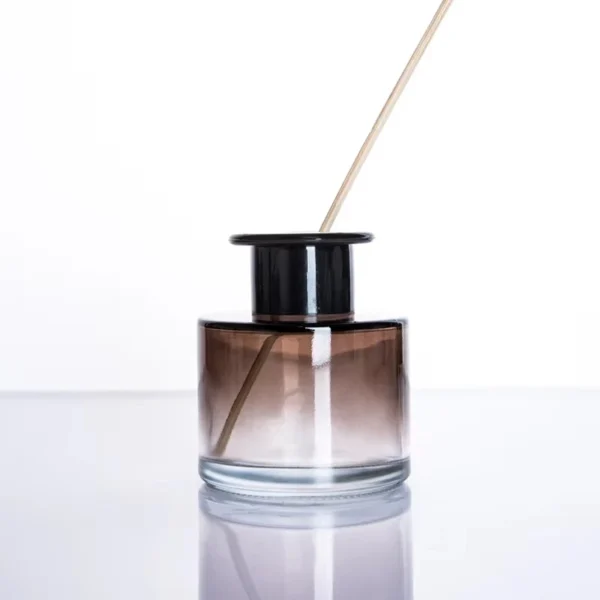 Modern-style 130ml transparent round glass diffuser bottle
