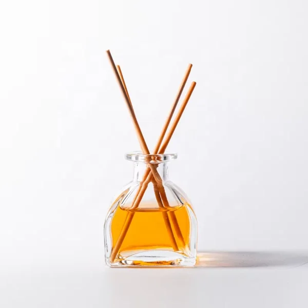 Wholesale 180ml transparent glass diffuser bottle