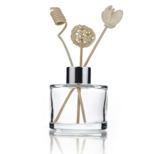 Wholesale of 130 specially shaped aromatherapy bottles, complete sets available
